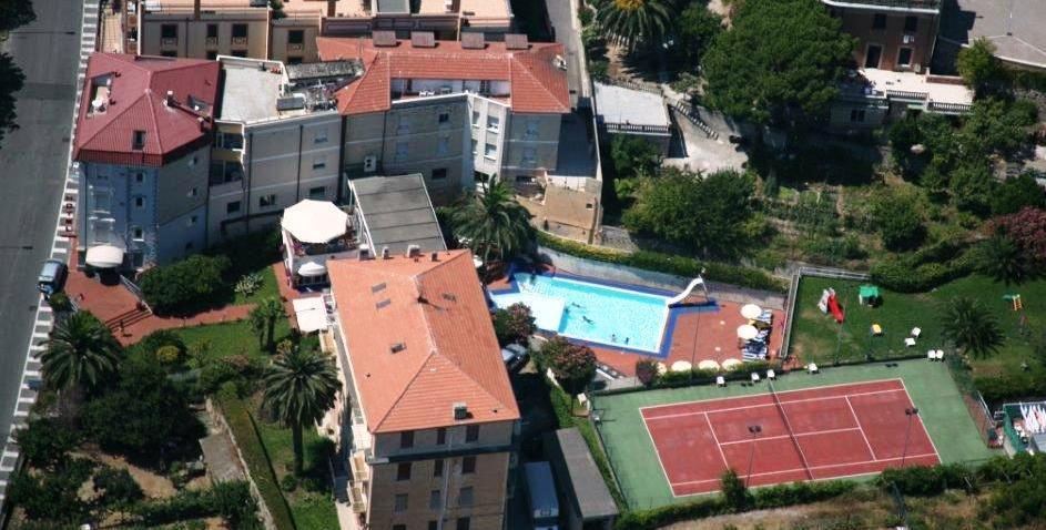 Hotel Riviera 3 Stelle Con Piscina Estiva Gratuita E Garage A Pagamento Споторно Экстерьер фото